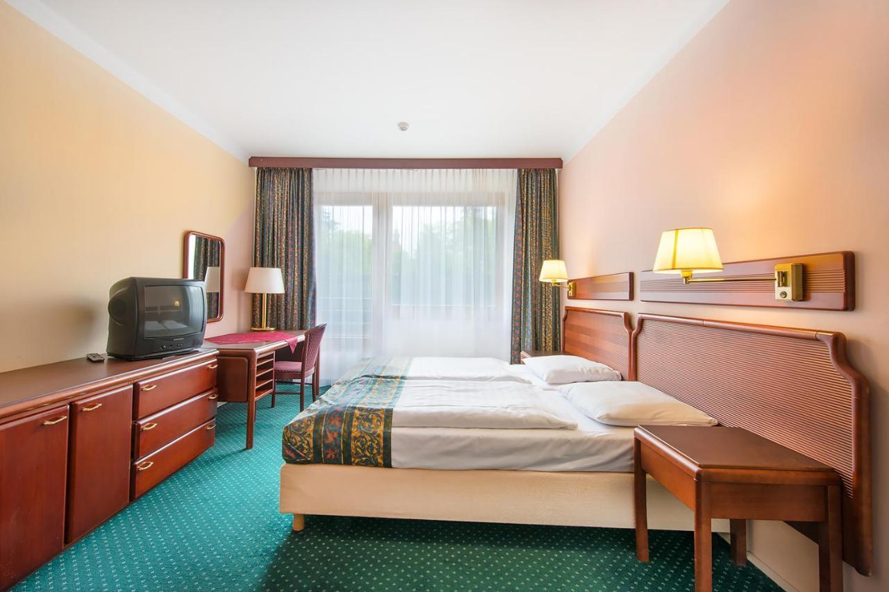 Mariánské Lázně Hotel Krakonos מראה חיצוני תמונה